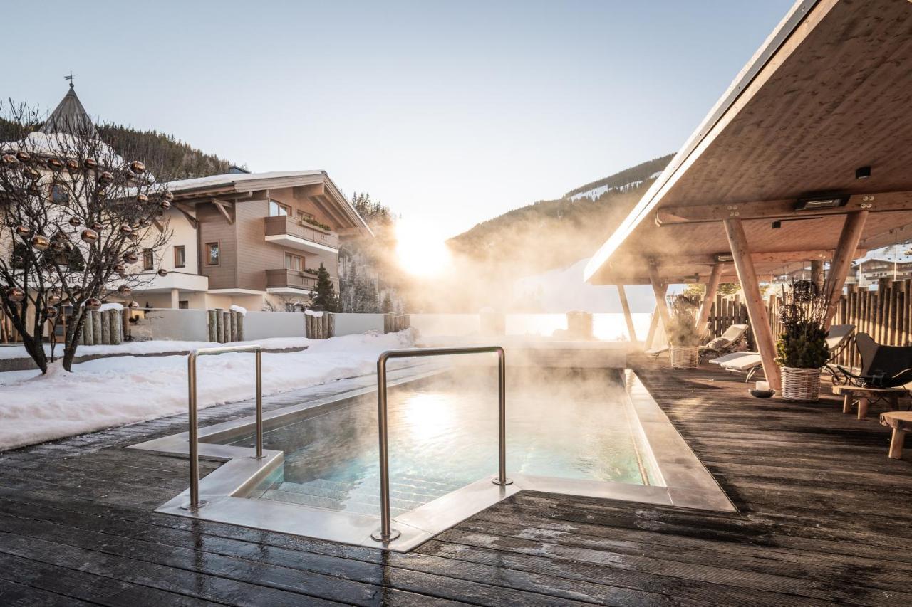 Hotel Sonnegg Saalbach-Hinterglemm Buitenkant foto